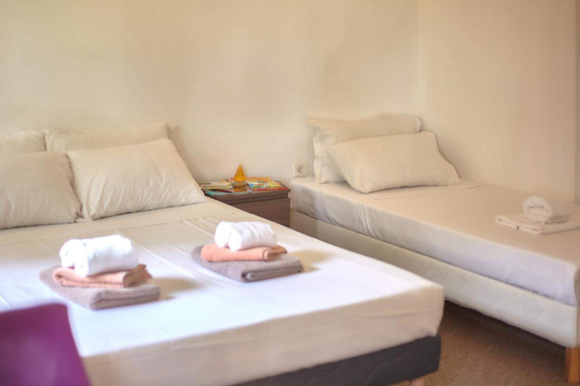 Hotel La Voile Bleue La Richardais Habitación foto