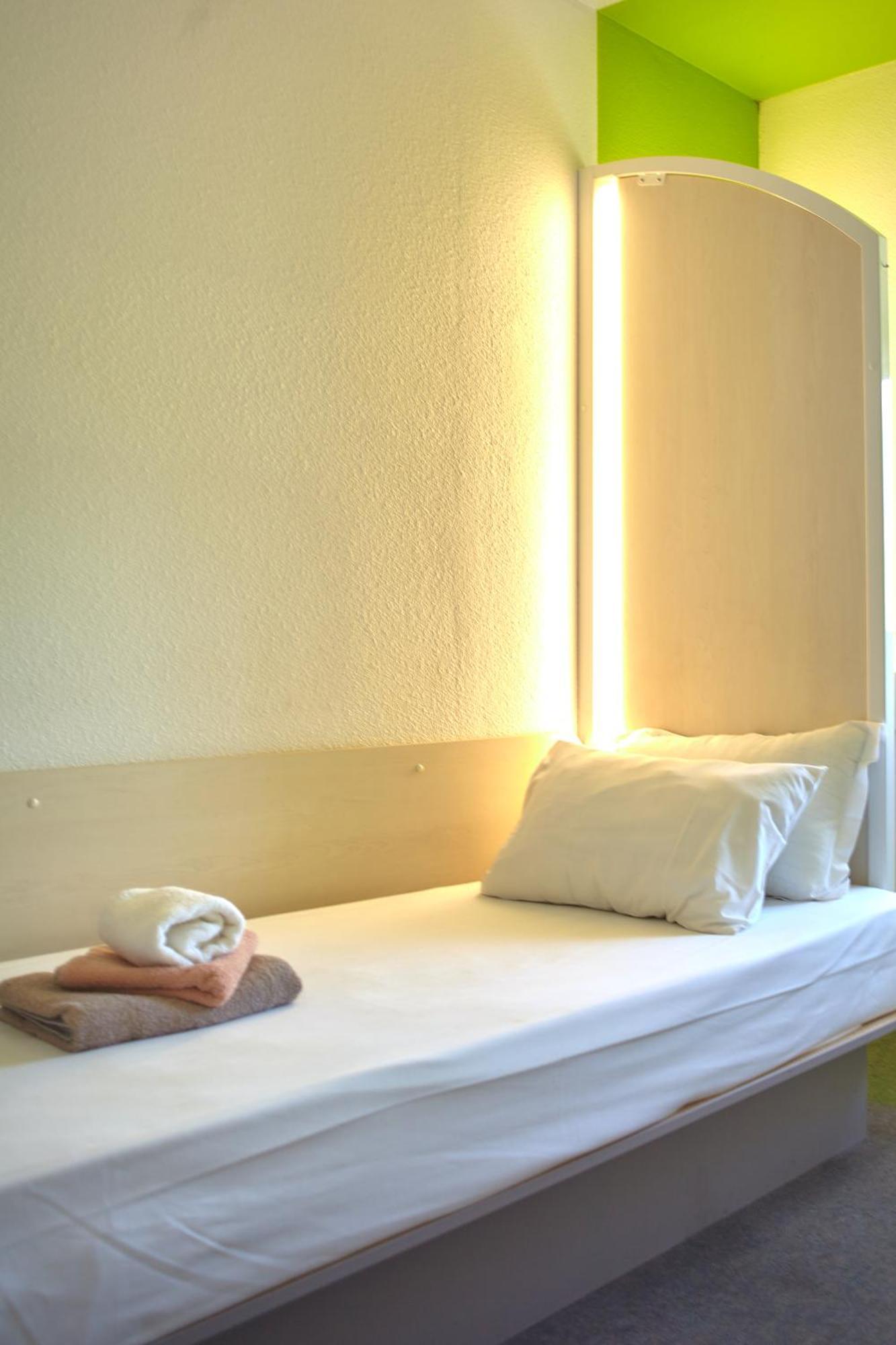 Hotel La Voile Bleue La Richardais Habitación foto